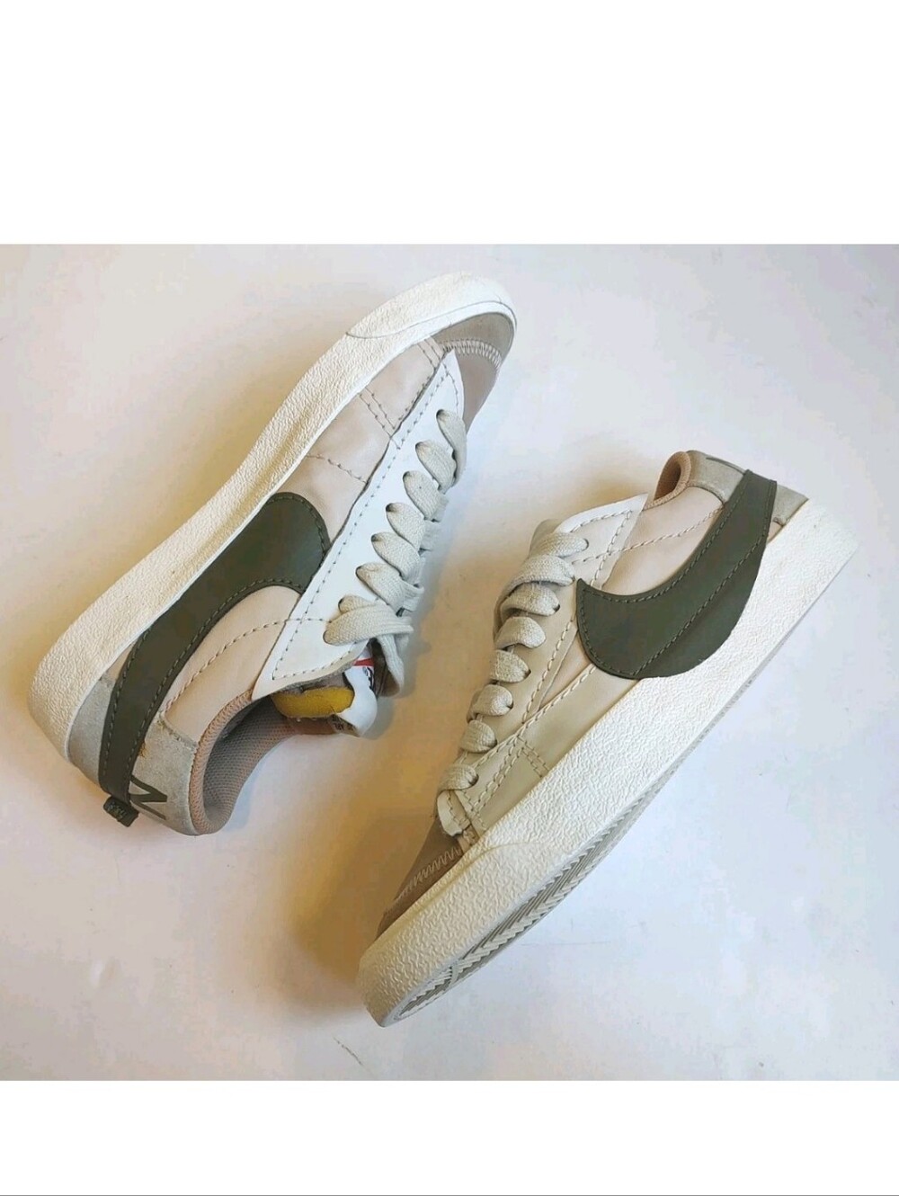 Nike Blazer 77 Low Jumbo Sand Drift Olive Lace Up Sneakers Women's Size 10 Shoes - Picture 13 of 16